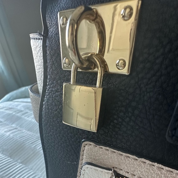 🔥Colorblock Aldo Handbag - Picture 8 of 14